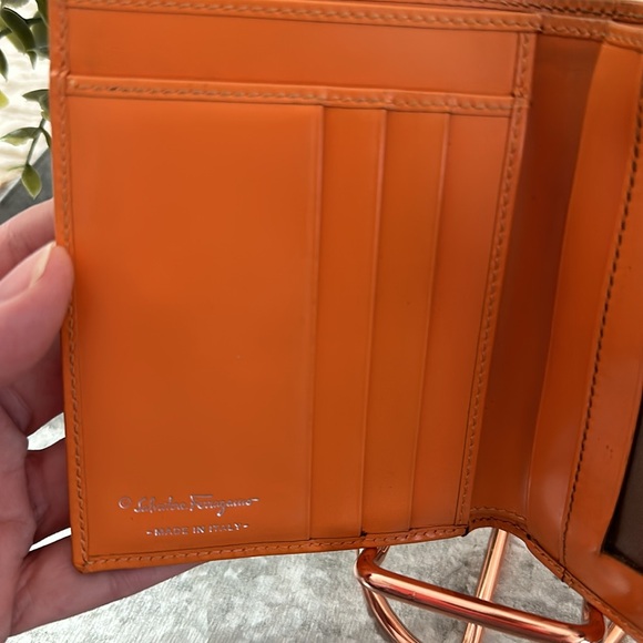 Salvatore Ferragamo Compact Wallet - Picture 10 of 11